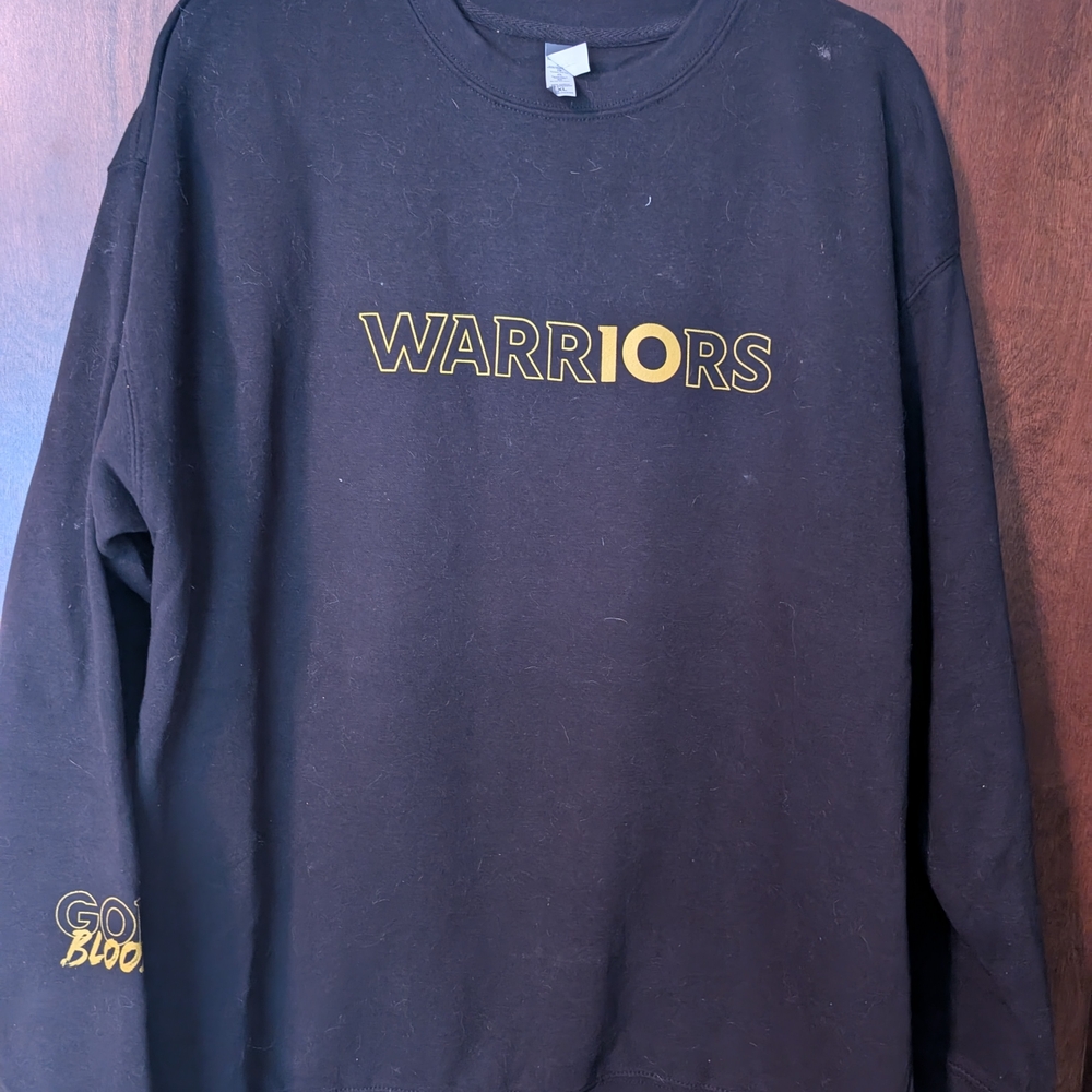 Gildan Black and Gold Warriors Crewneck Sweater